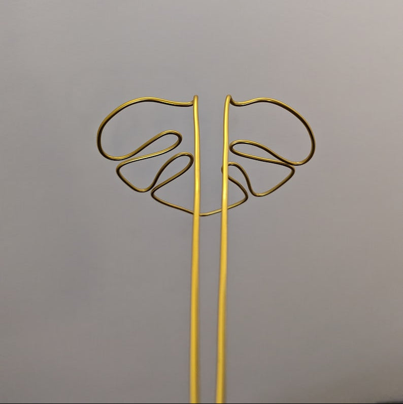 Monstera Shaped Plant Support - Gold Coloured